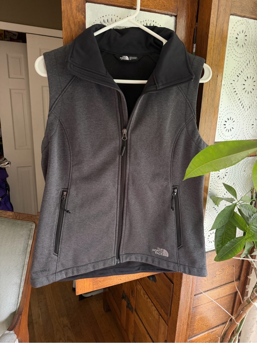 The North Face Women's Dark Gray Sleeveless Softshell Vest